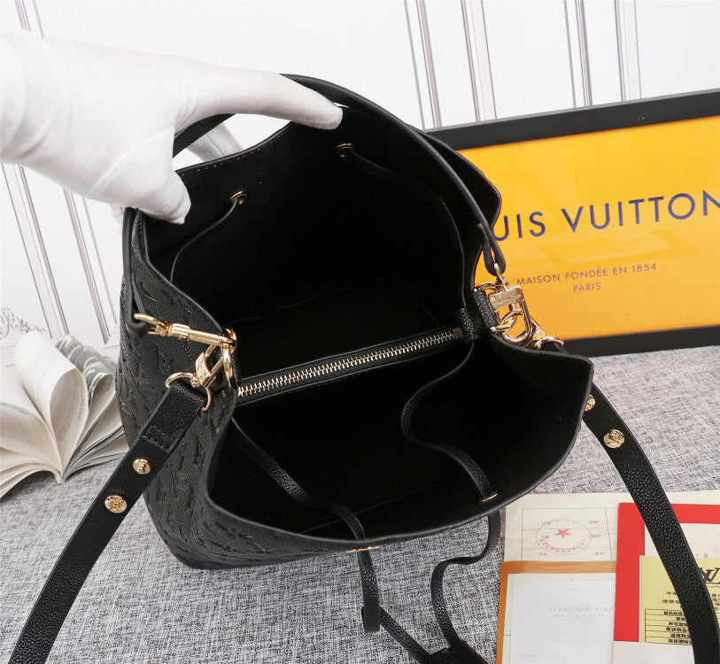 2XE60B Popular leather bag 