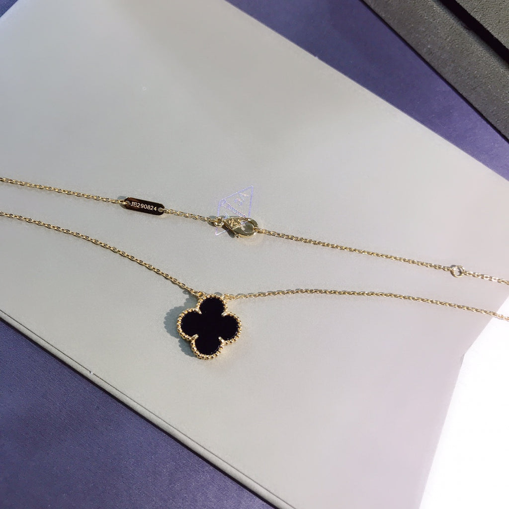 5XVA180K  Popular bracelets 5 flowers normal size1.5cm flower