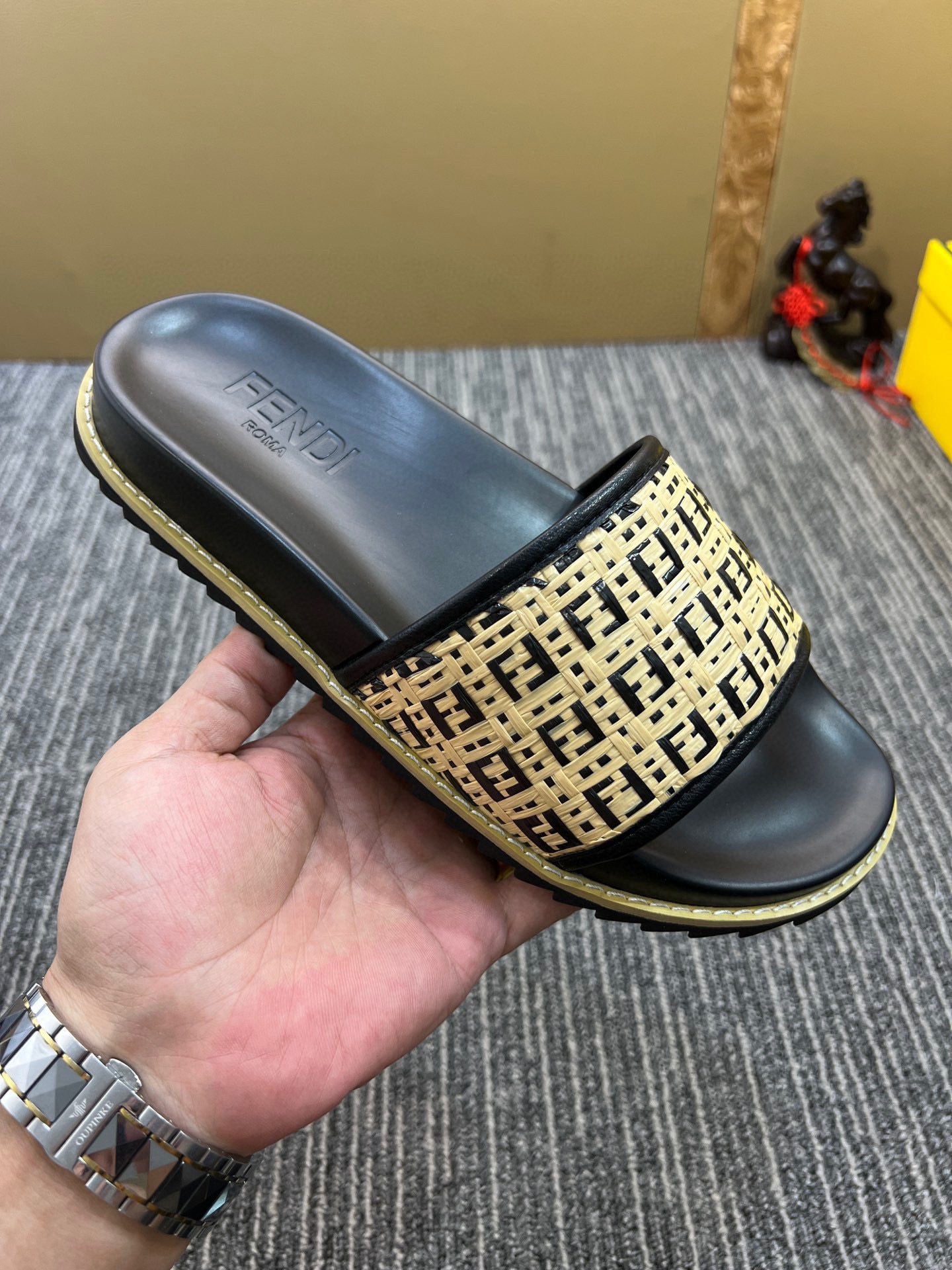 5XF104Z Popular Slippers