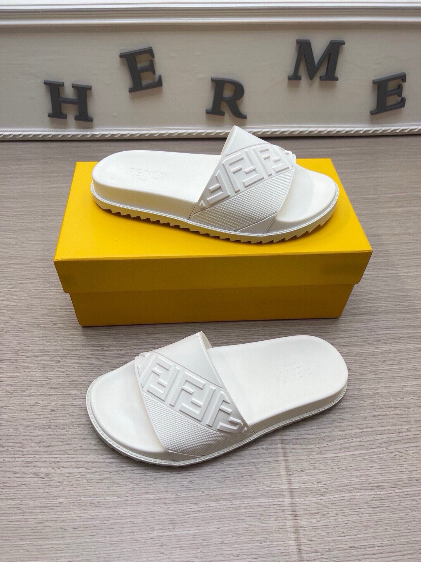 535ZF283Z Popular Slippers