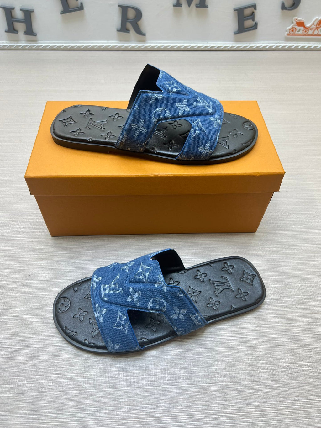 54E28Z Popular slippers
