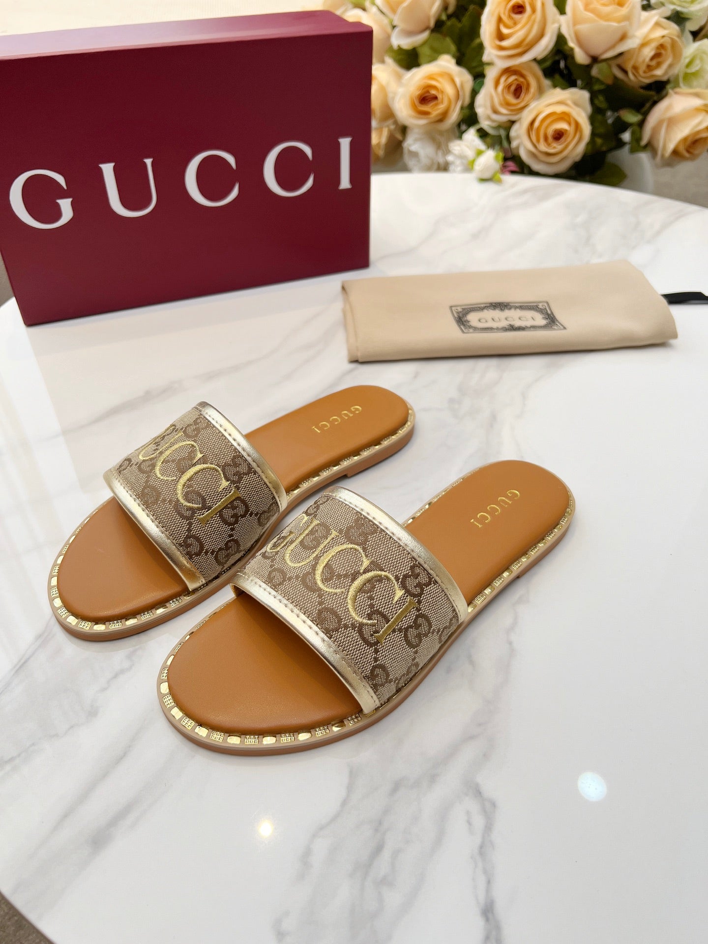 255QB29Z Popular Slippers