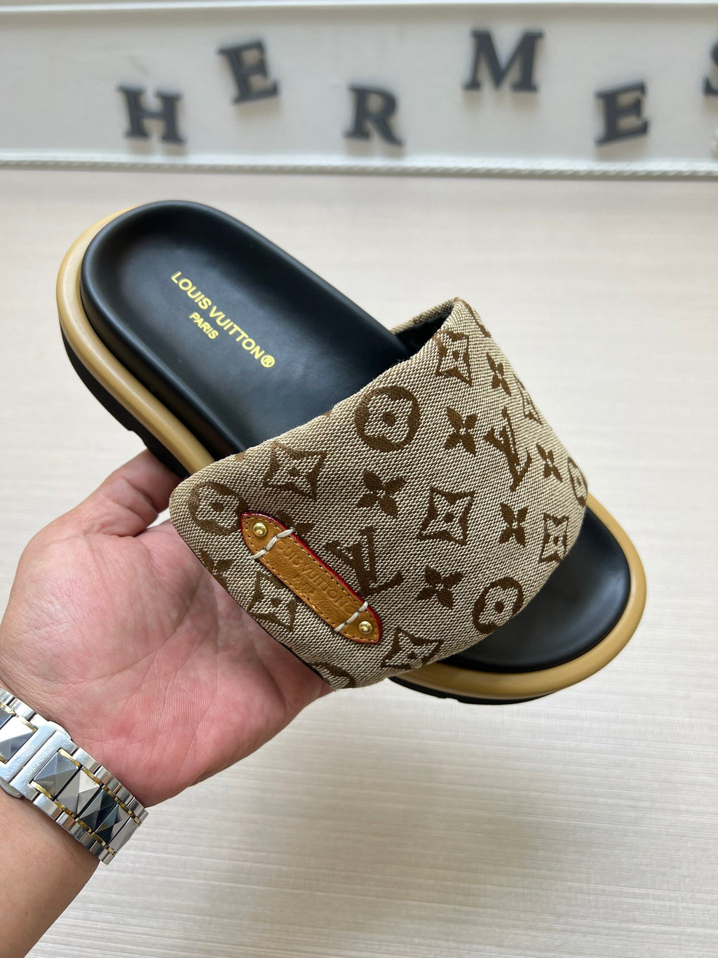 54E100Z Popular slippers Sole thickness 5cm