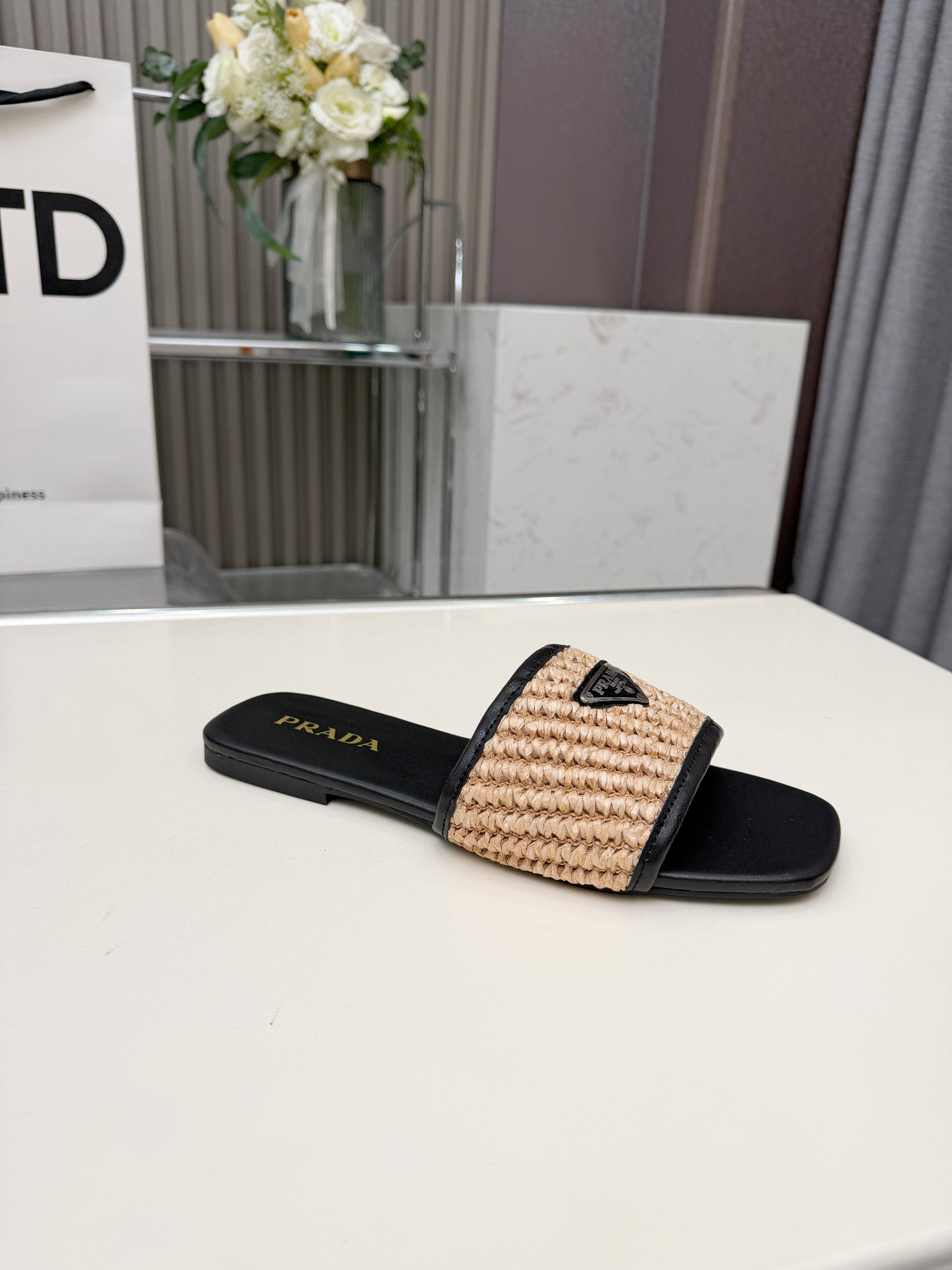 Z2P36P45 Popular high-quality leather Shoes