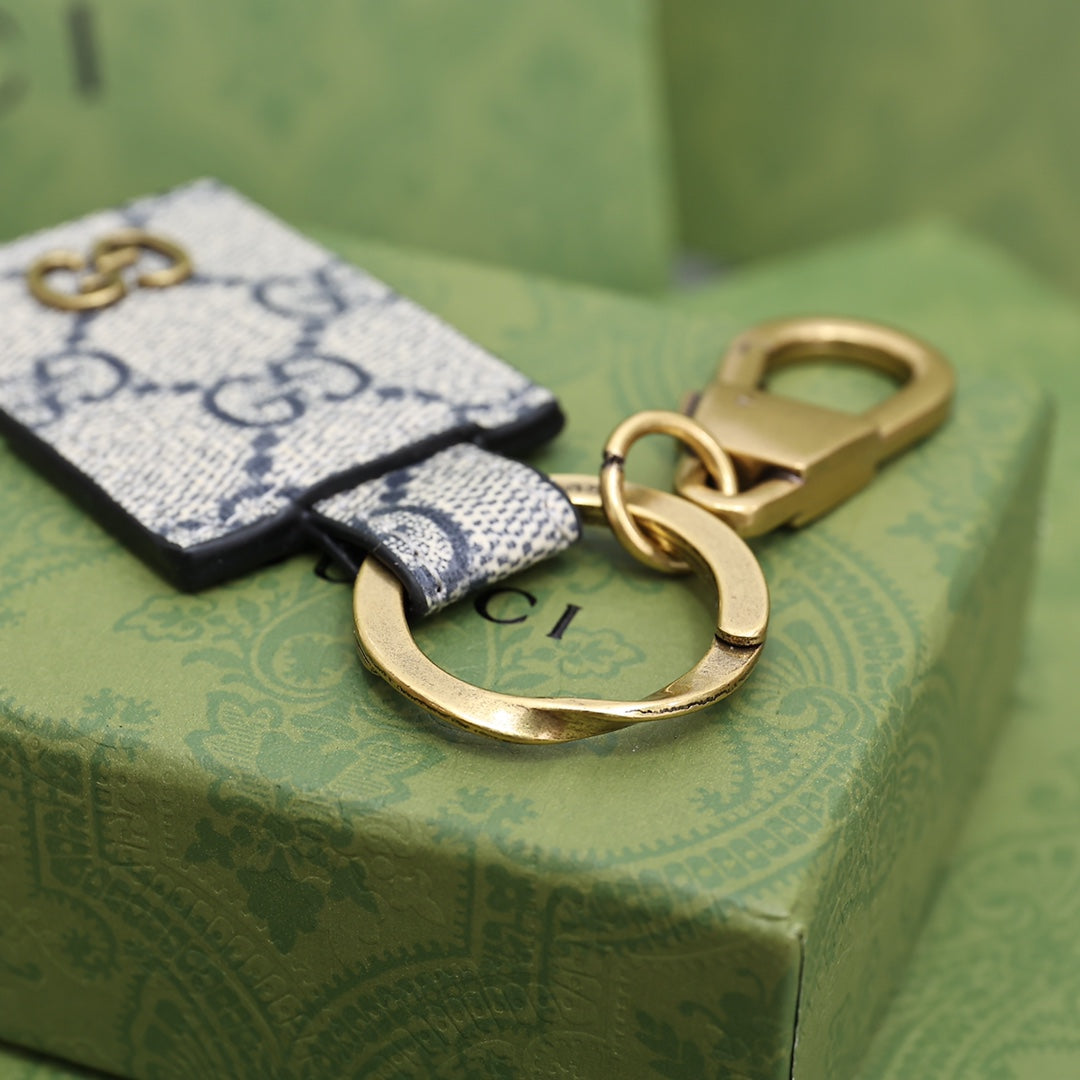 35ZB102A Popular bag 's charms accessories