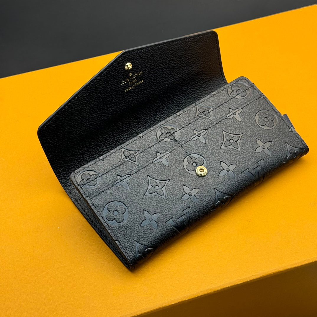 15RE68B  Popular  leather bag