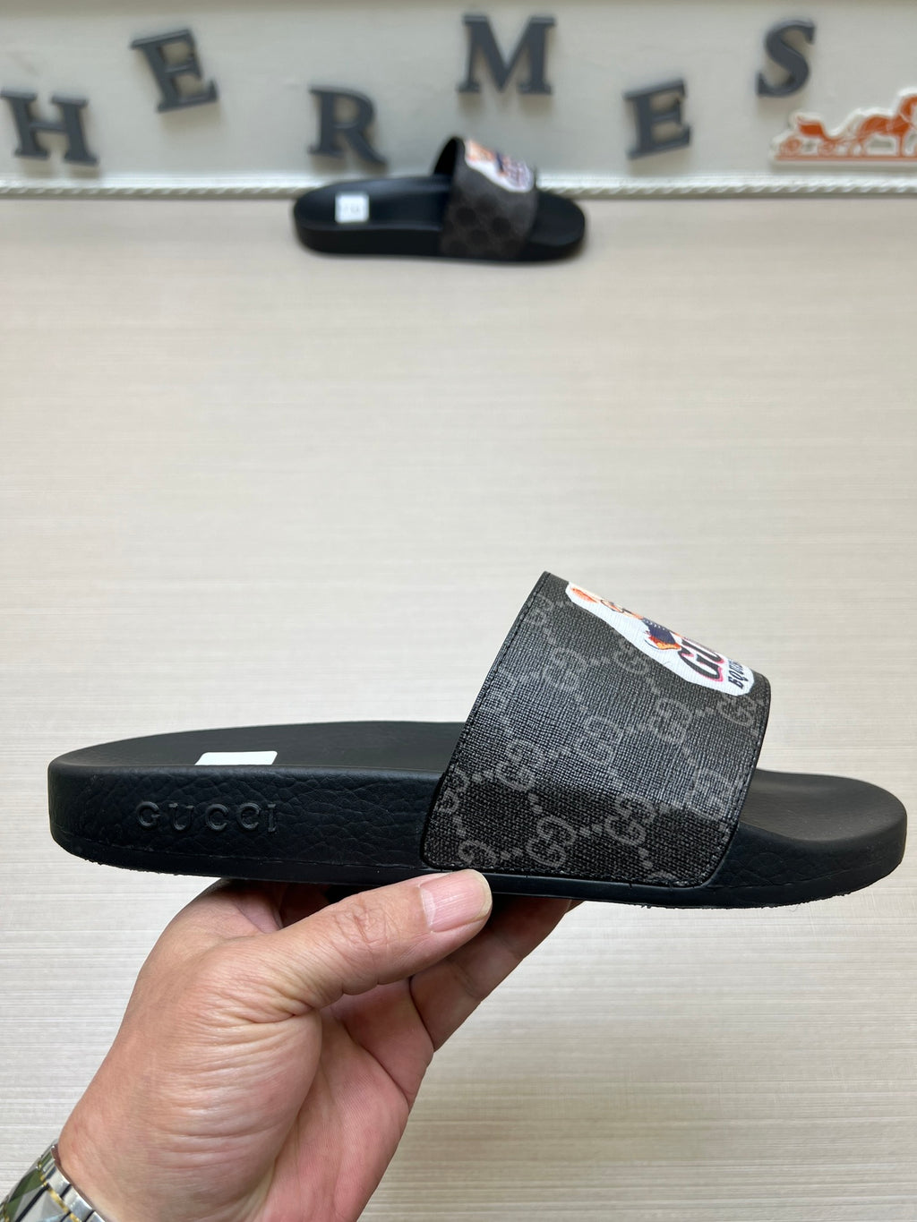 5WB237Z Popular Slippers