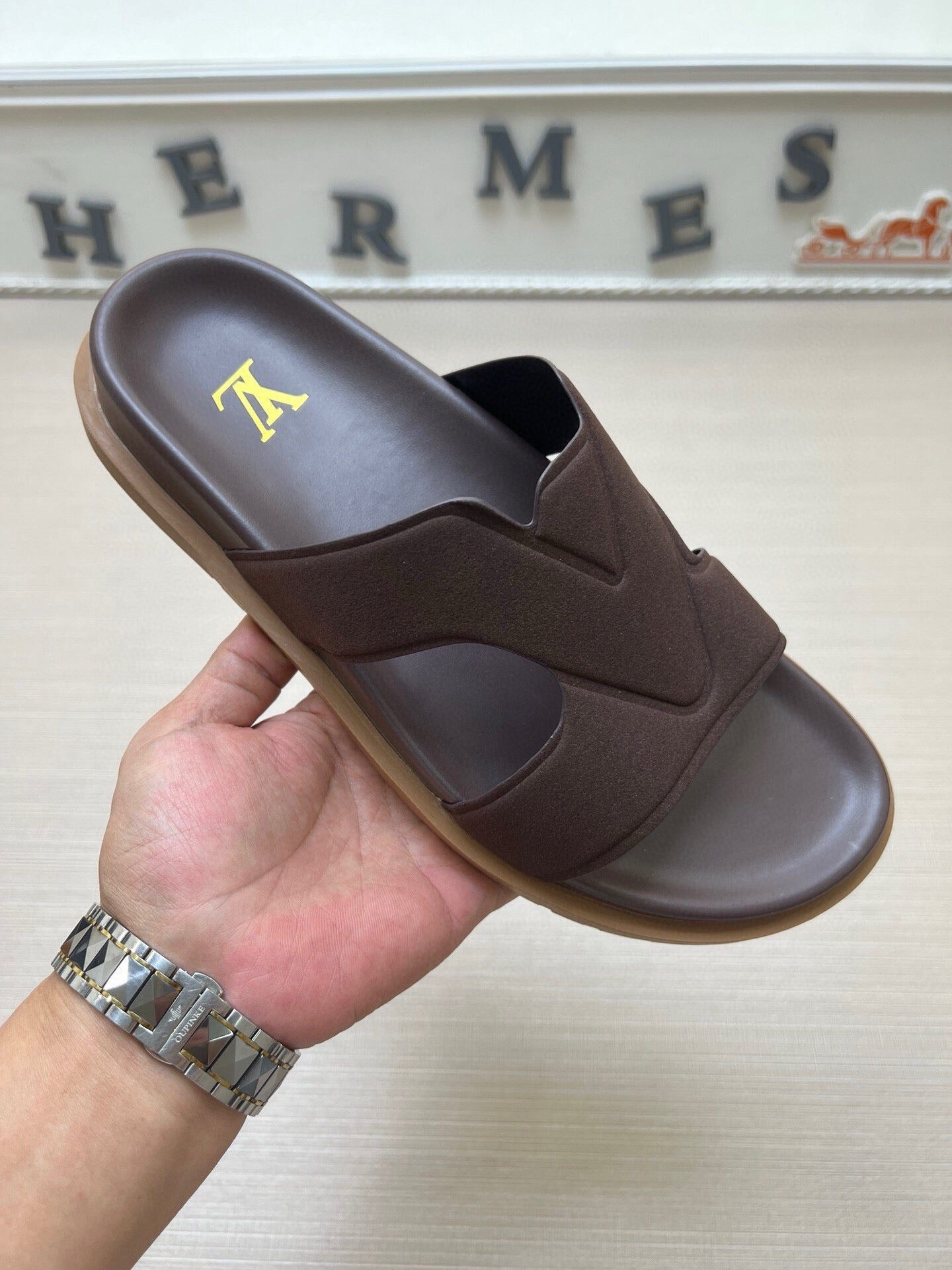 5LE229Z Popular Slippers