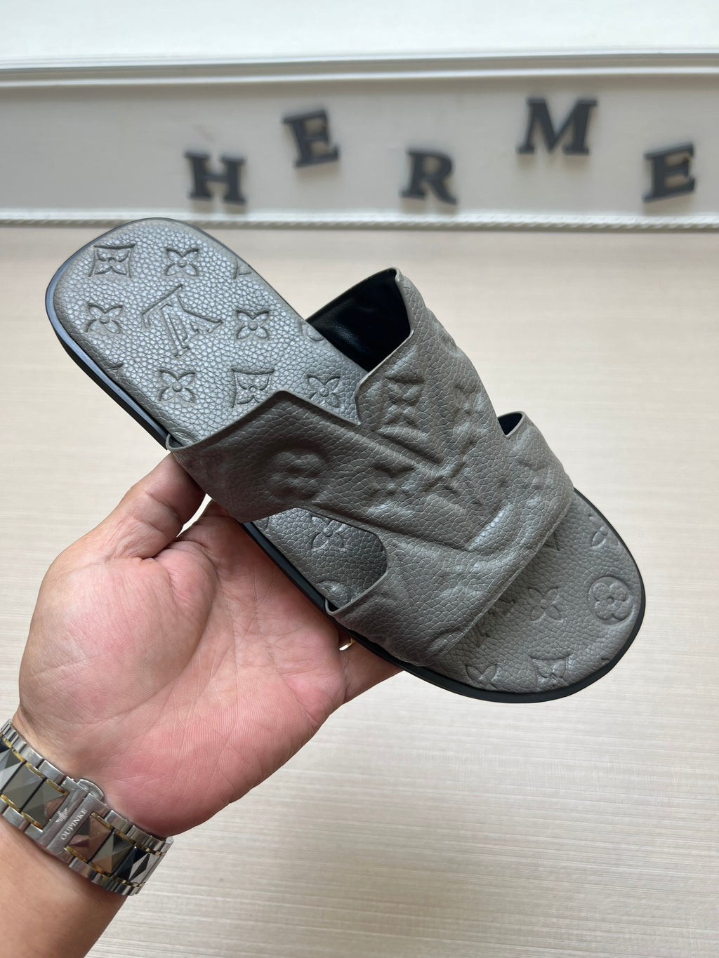 54E34Z Popular slippers