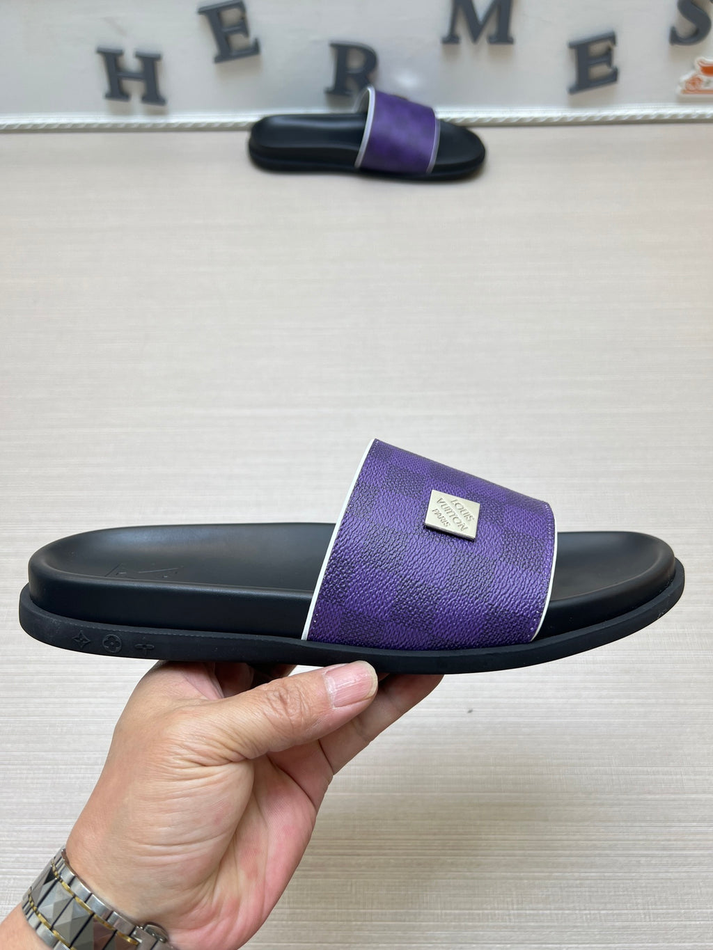 54E69Z Popular slippers