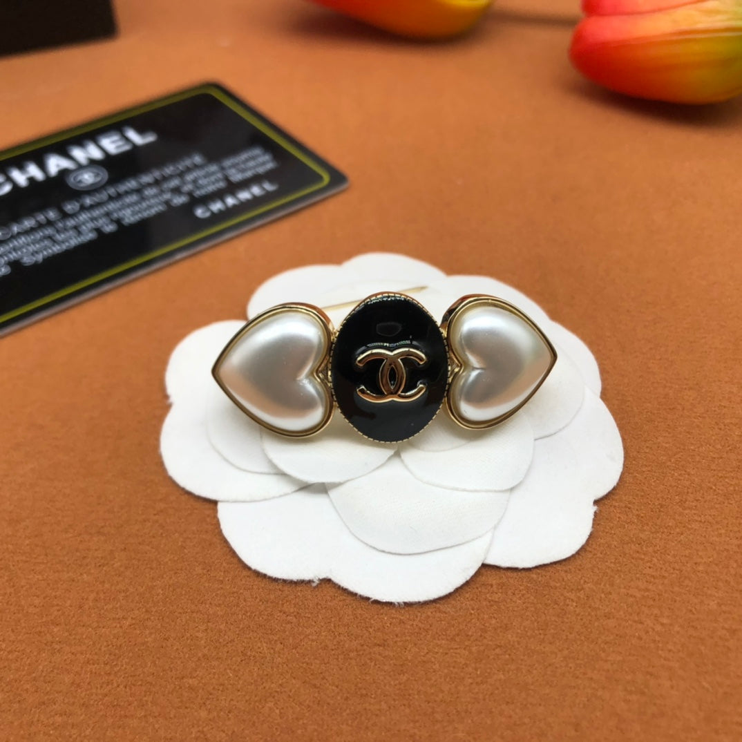 14C858X  Popular Brooch