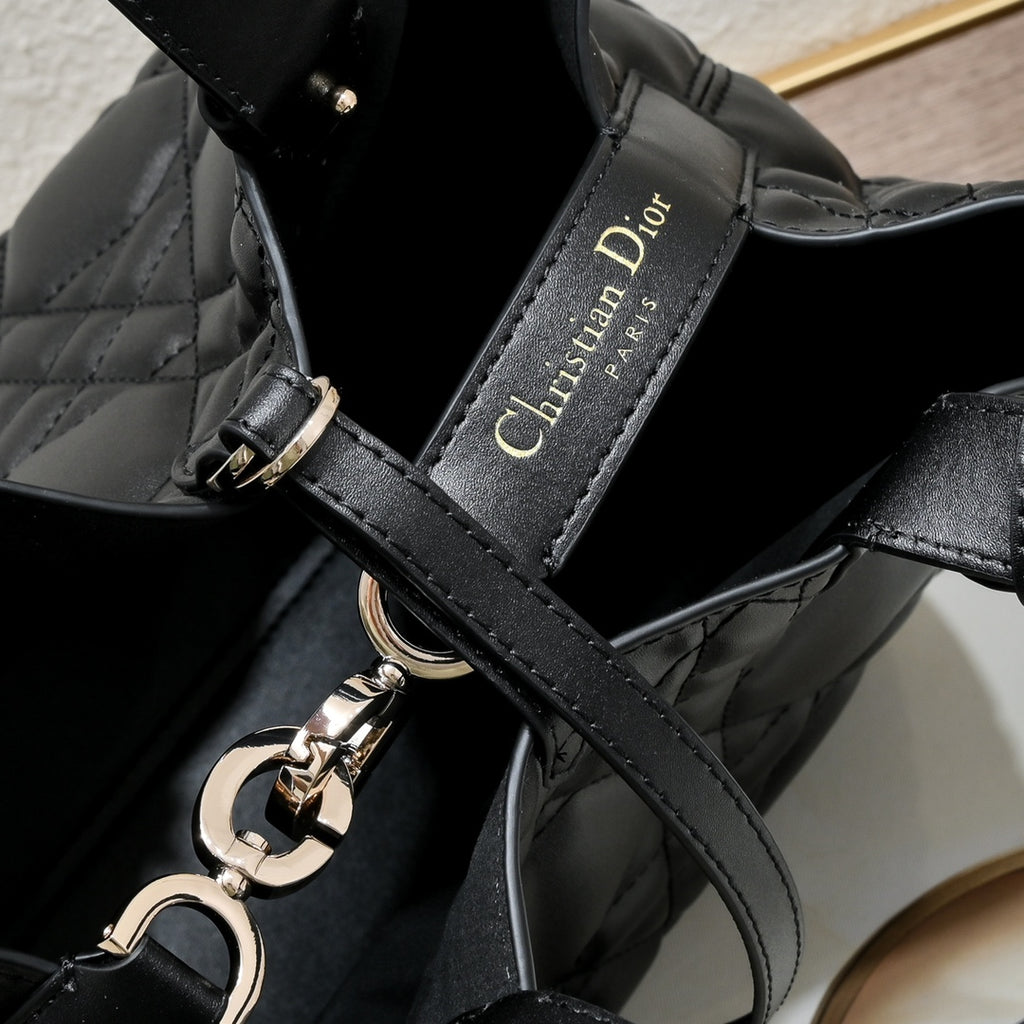 B1N66D2 Popular leather bag