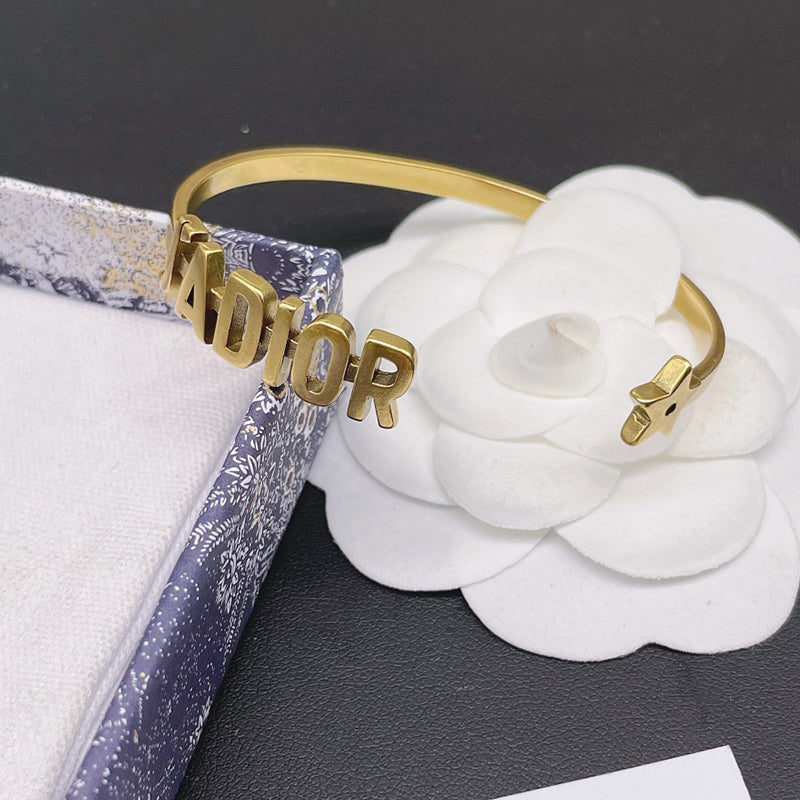 3D402K  Popular Bracelets