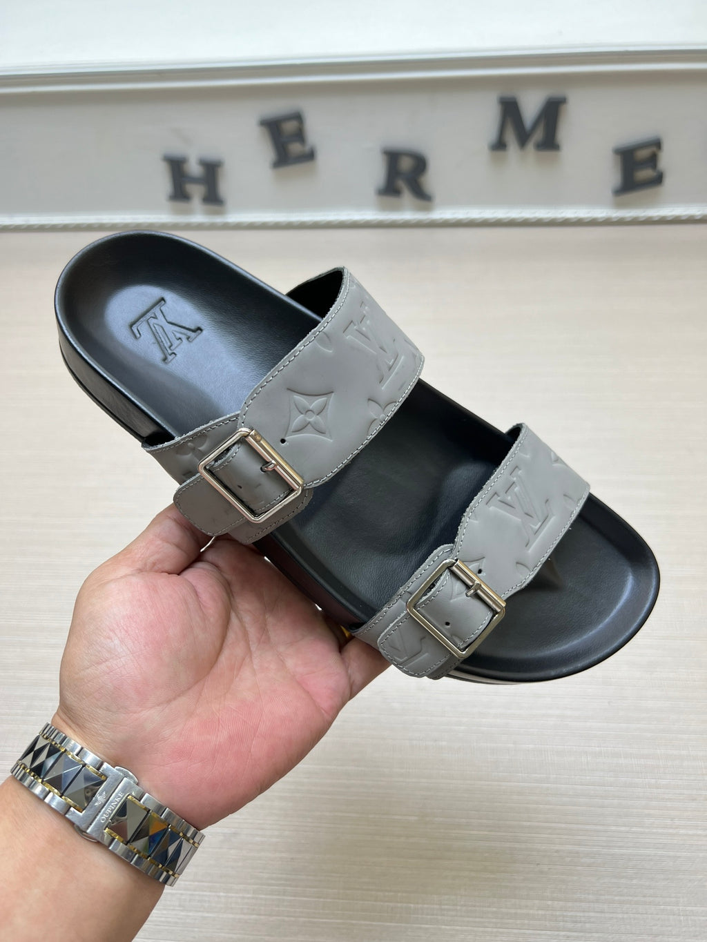 54E87Z Popular slippers