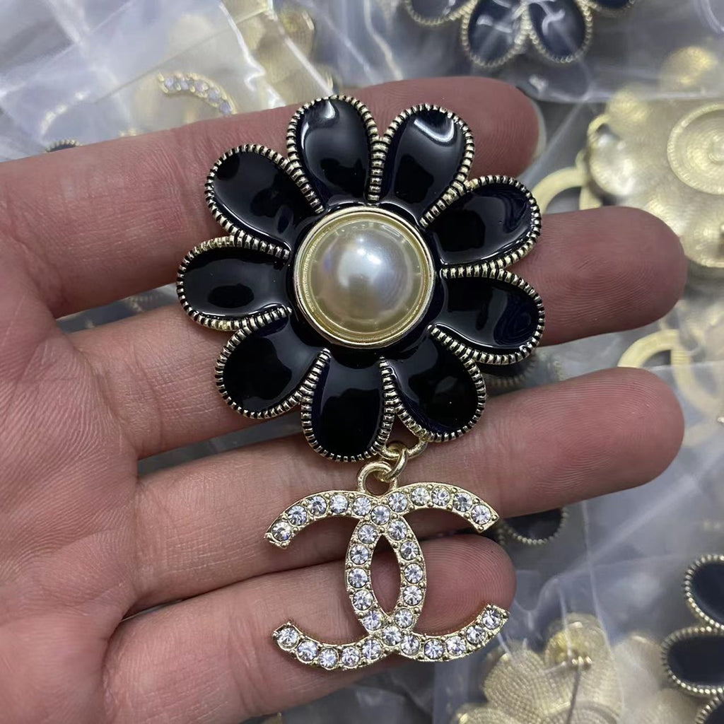 14C891X   Popular Brooch