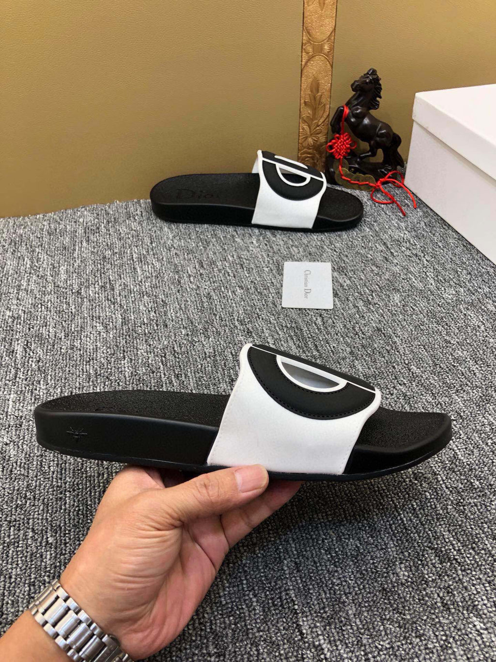 5LD216Z Popular Slippers