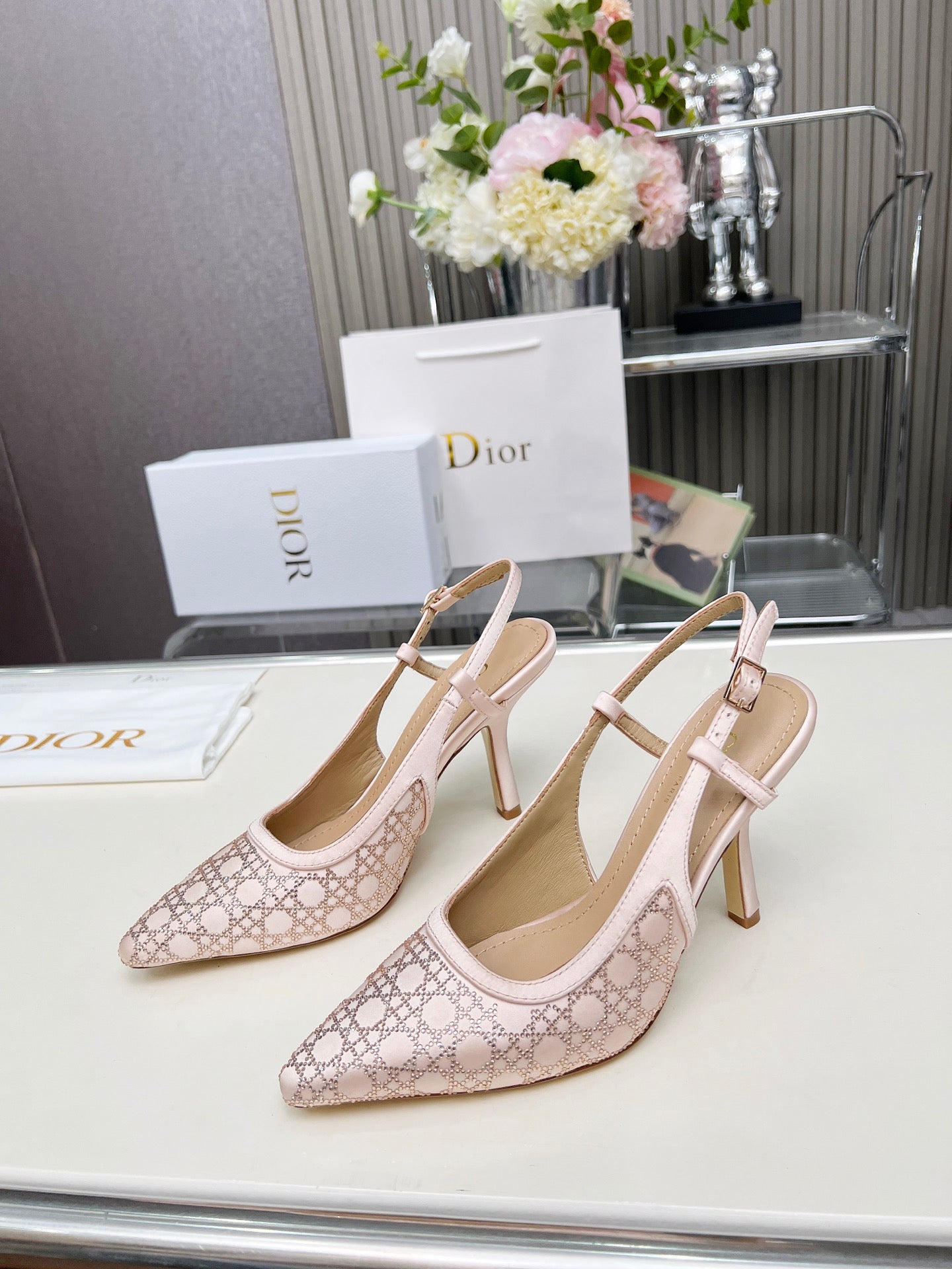 295QD116Z Popular high-quality leather  High heels