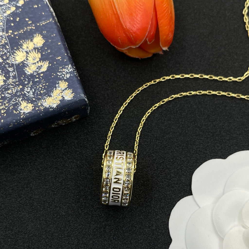 15QD61X Popular Necklace