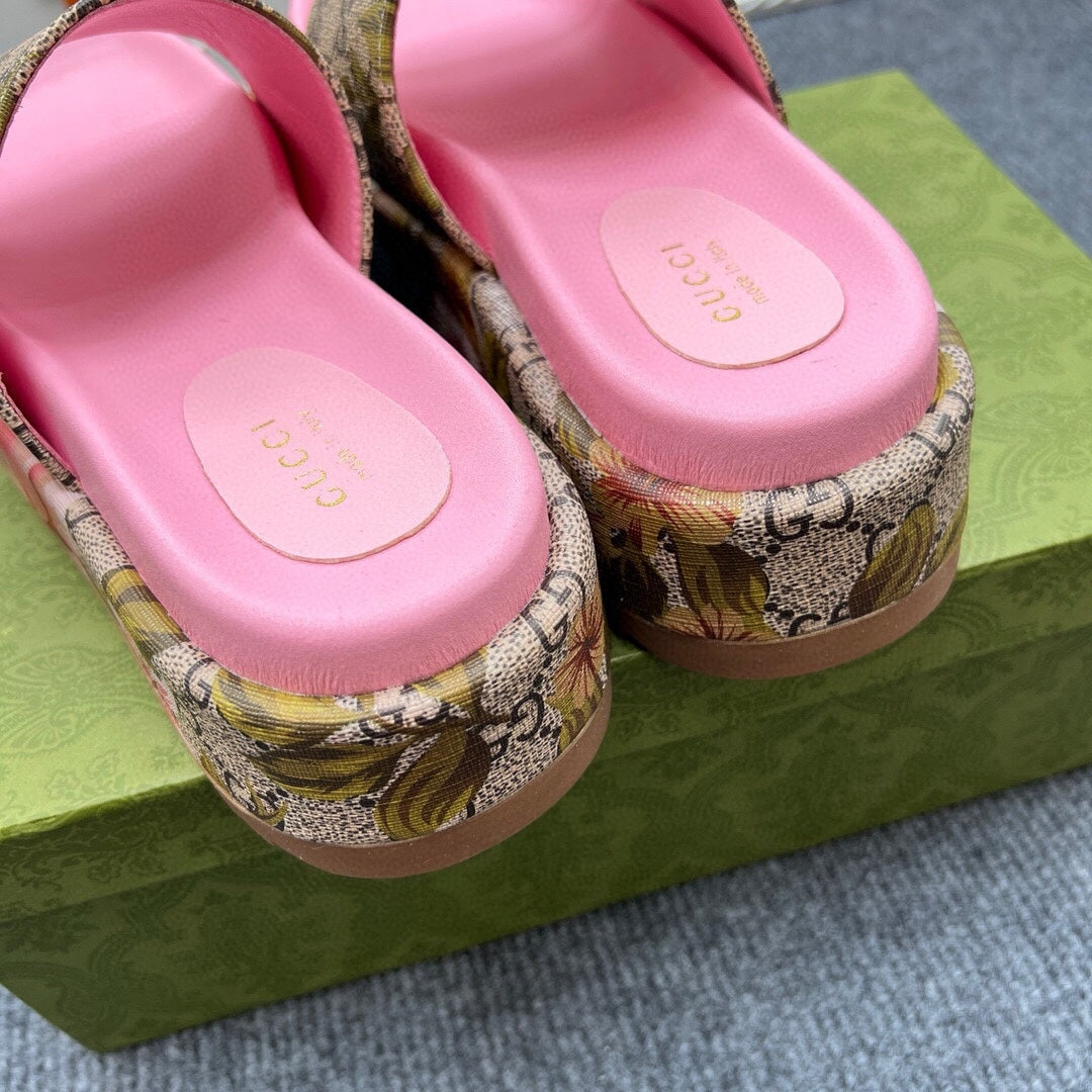 54B122Z Popular slippers  Sole thickness 5.5cm