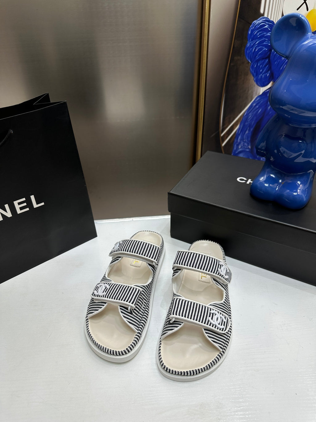 145RC1Z Popular sandals