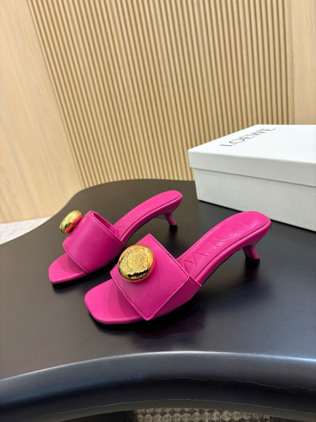 Z2X66V17 Popular high-quality leather Shoes
