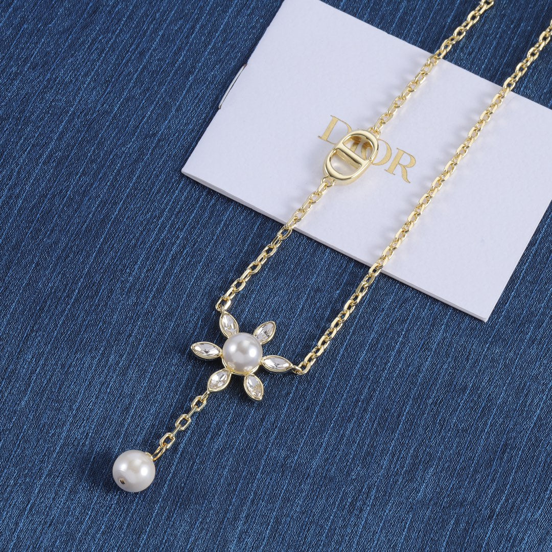 175RD26X Popular   Necklaces .