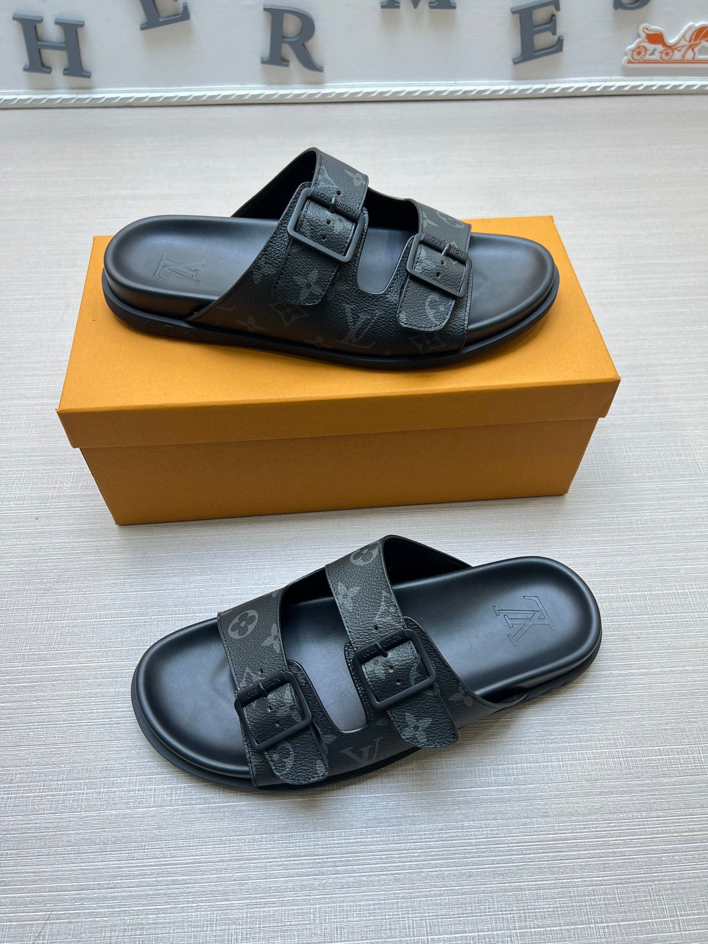 54E56Z Popular slippers