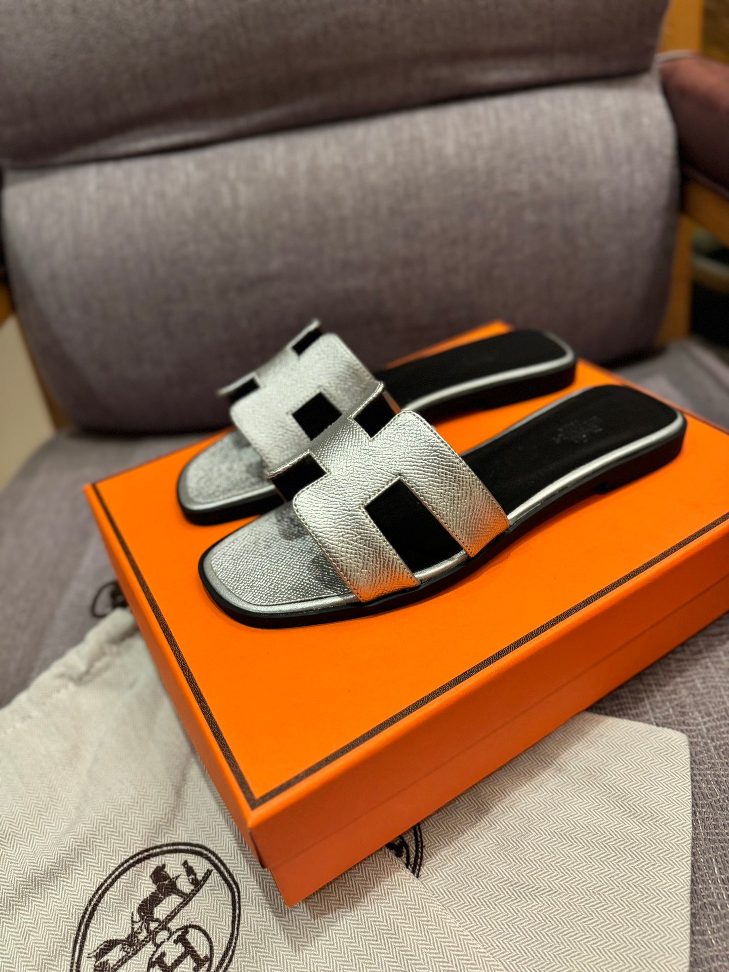 155ZH311Z Popular Slippers