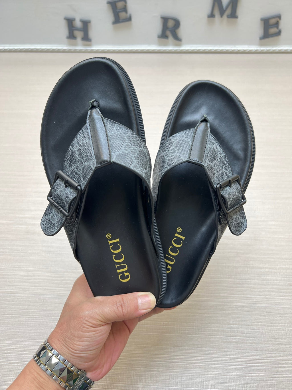54B92Z Popular slippers