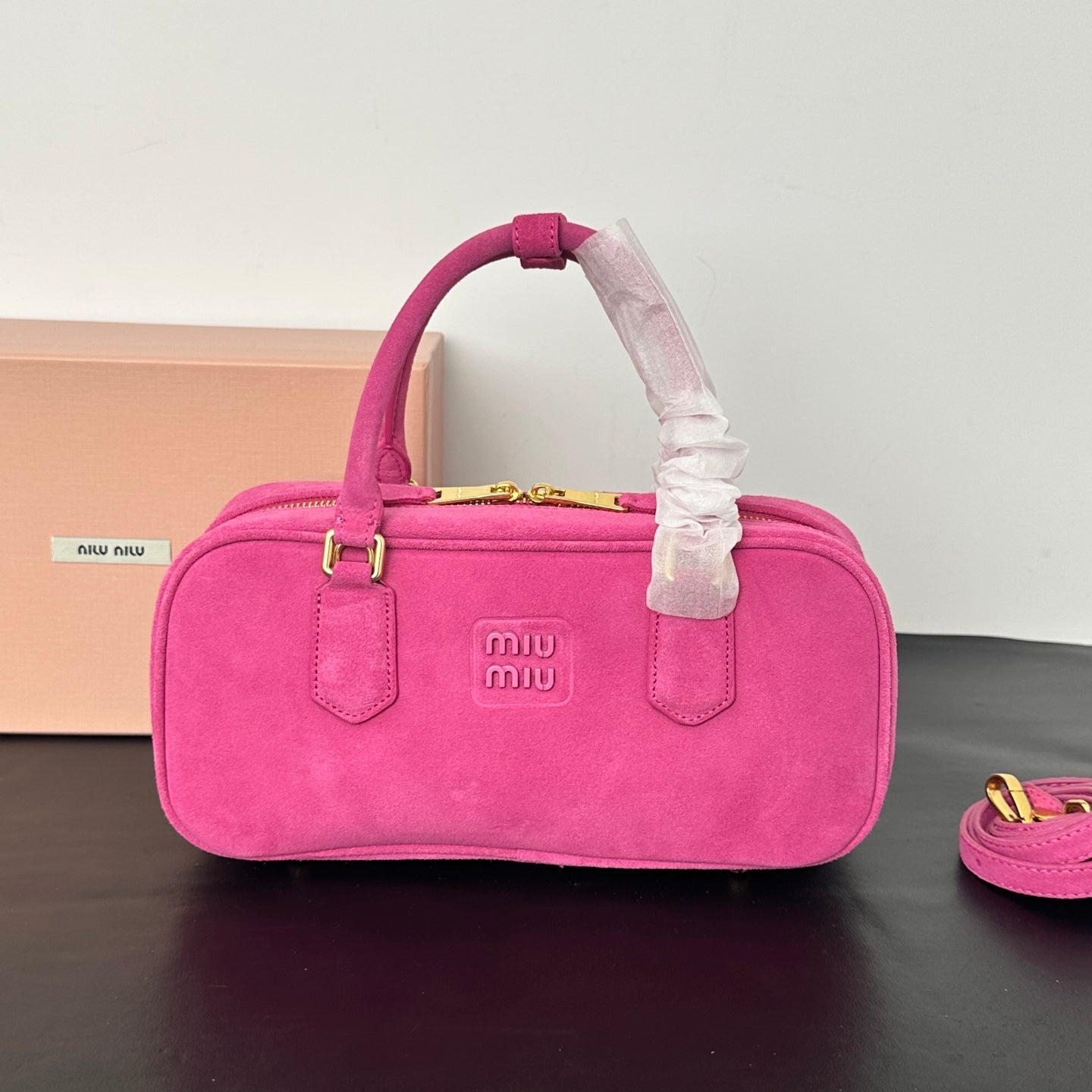 B1P46A153 Popular leather bags