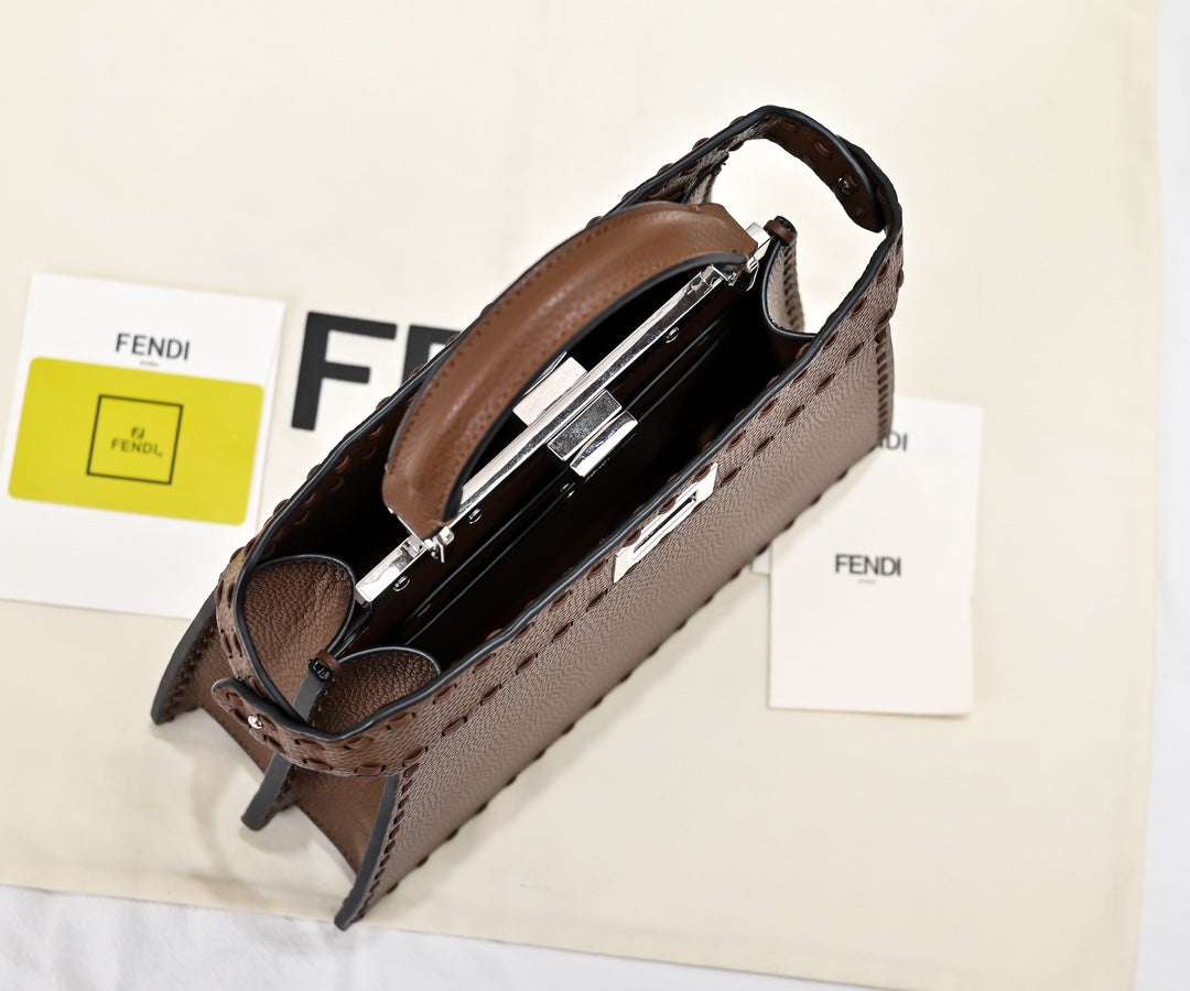 15RF136B Popular leather bag