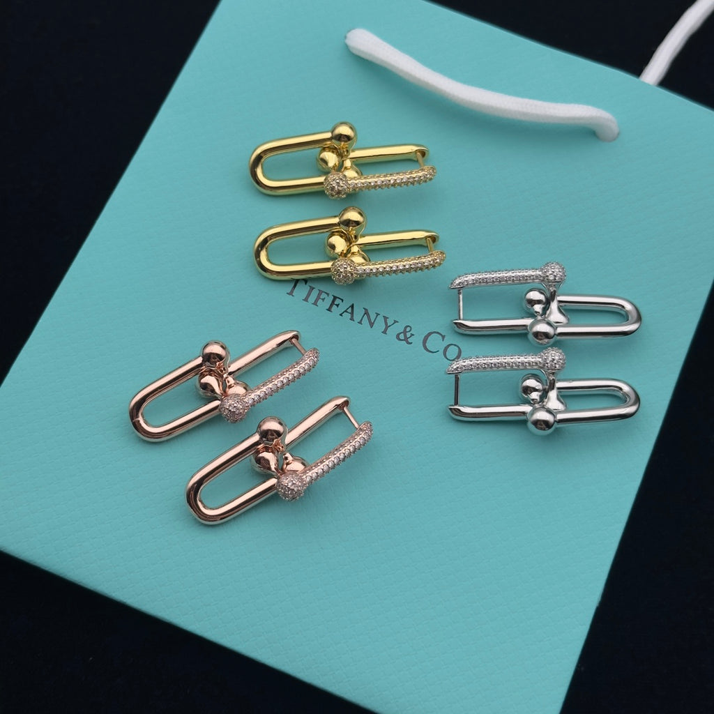 8XT31X  Popular    Earring Bracelets Necklaces