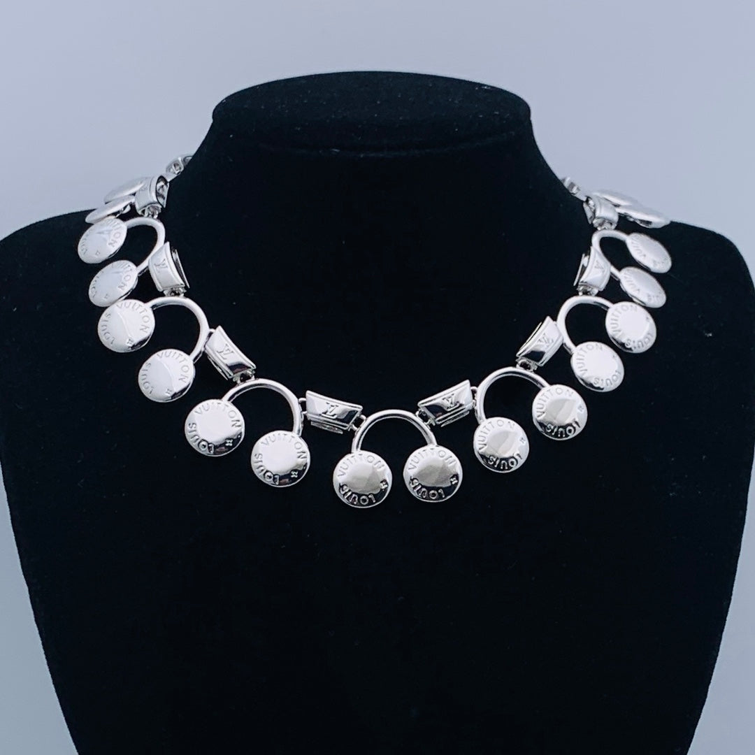 14E970X  Popular  Necklaces