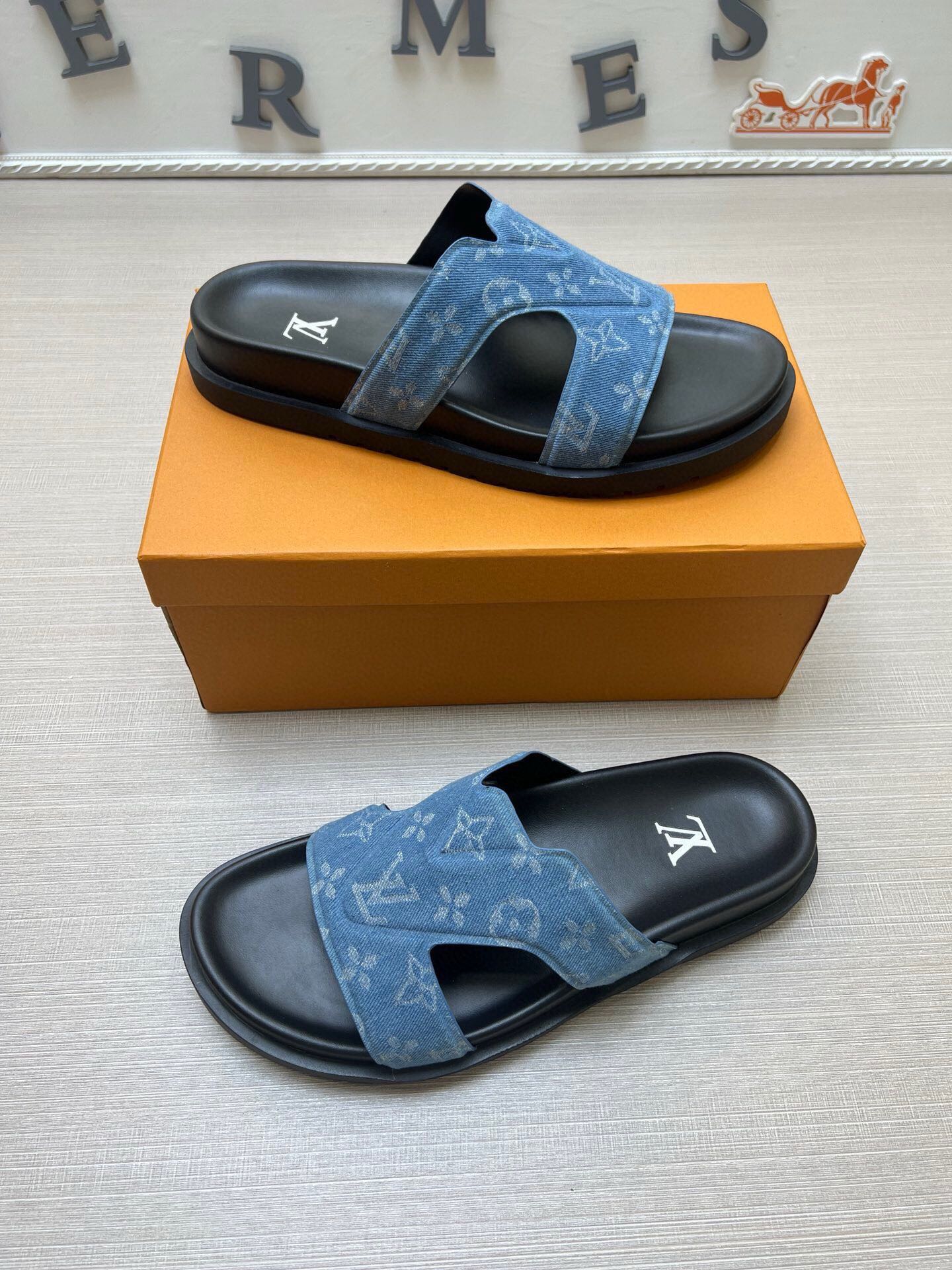 5LE226Z Popular Slippers