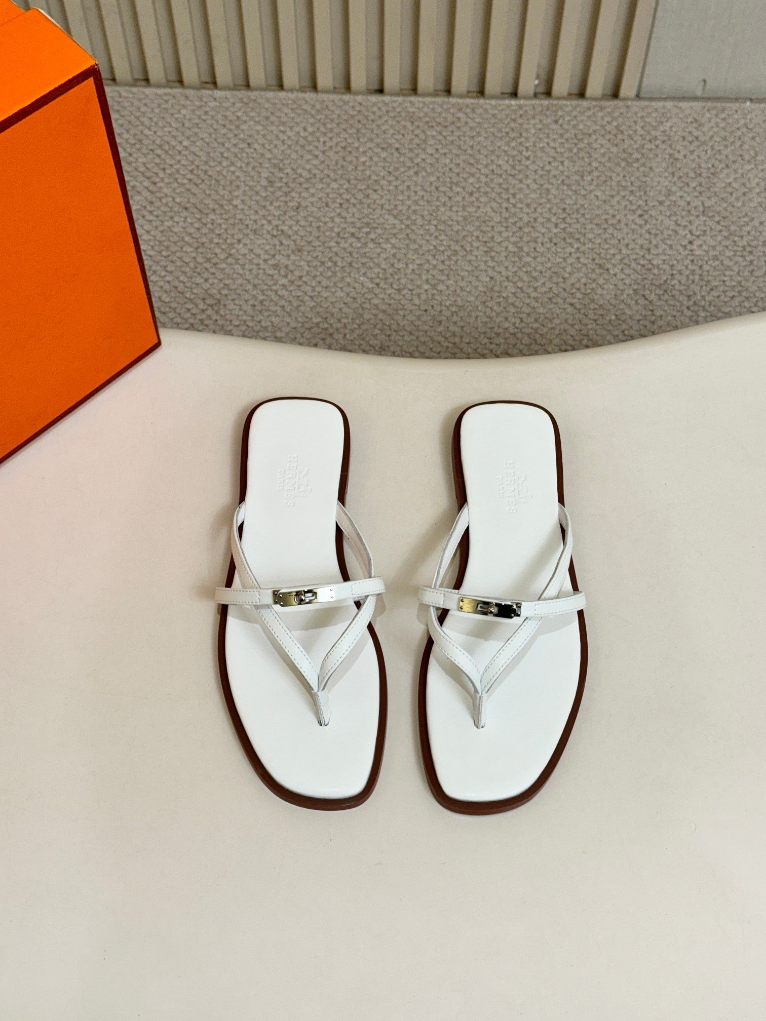 Z2X66H6 Popular high-quality leather Shoes