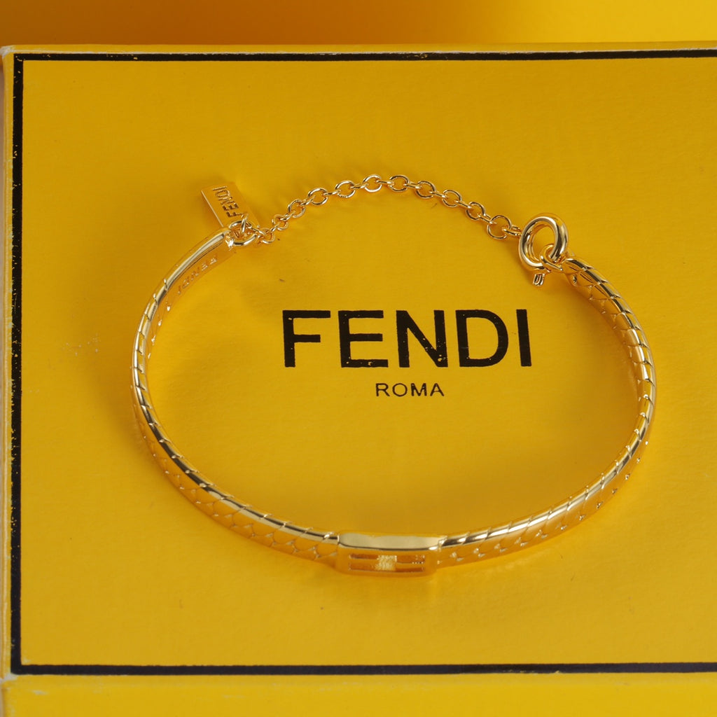 14F589K  Popular Bracelets