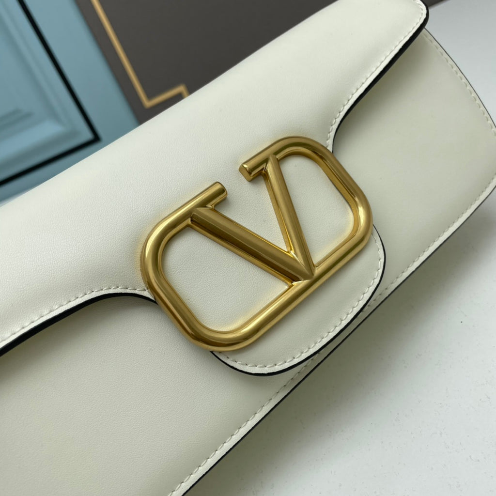 155NVL4B Popular leather bag
