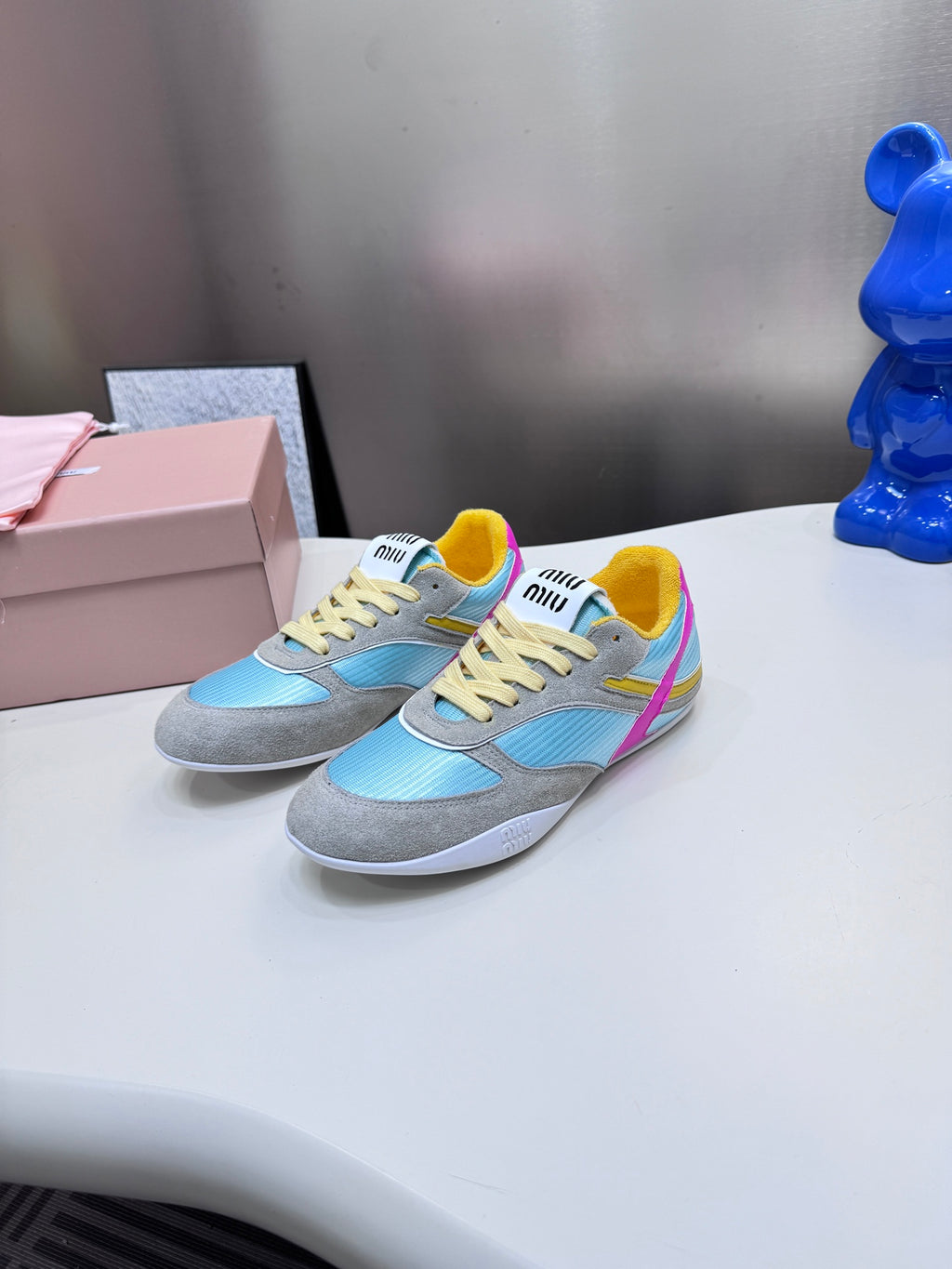 6105QA352Z Popular Shoes