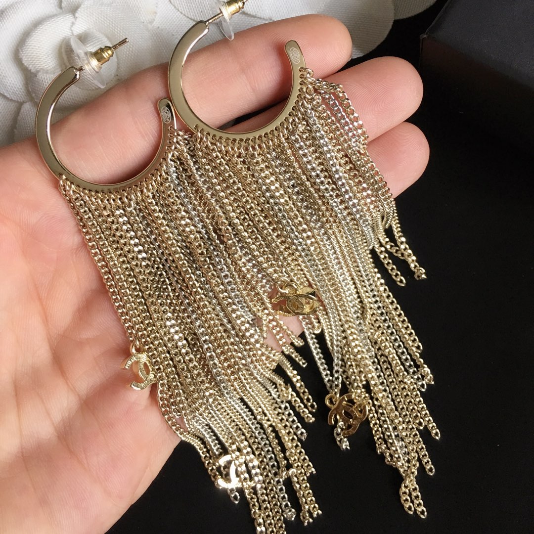 14C108E Popular Earrings