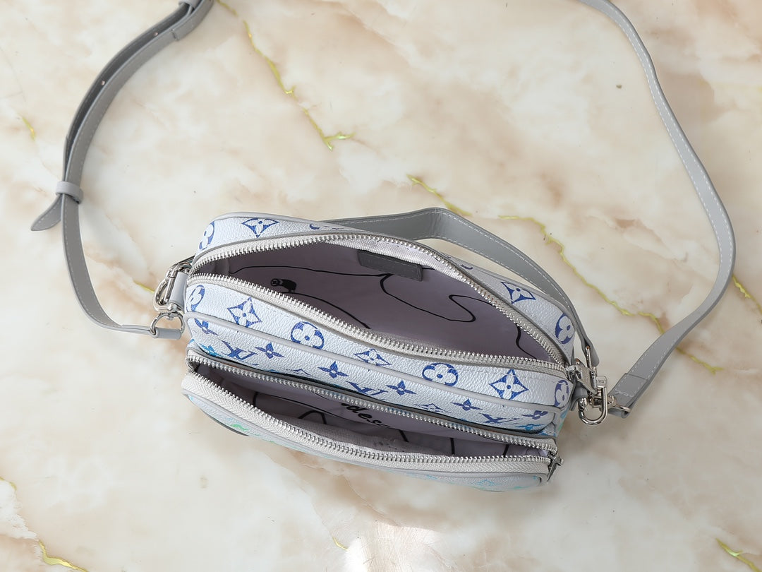 146PE109B Popular leather bag