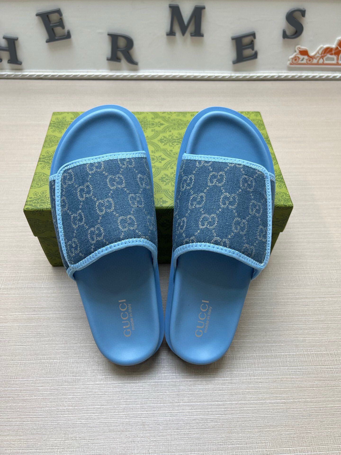 5LB231Z Popular Slippers
