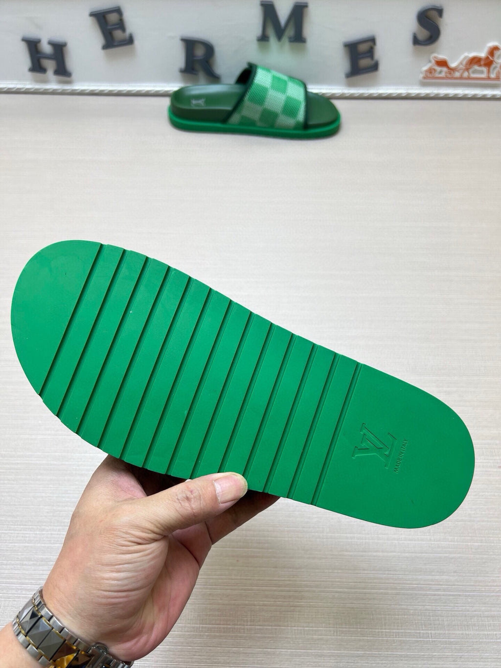 5LE208Z Popular Slippers
