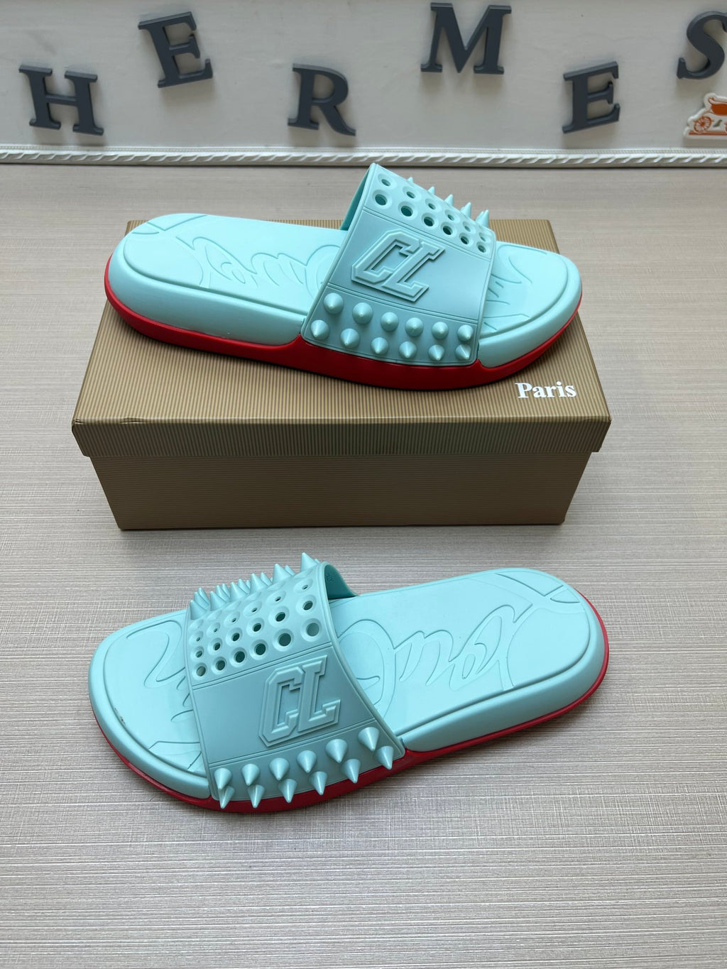 54A18Z Popular slippers