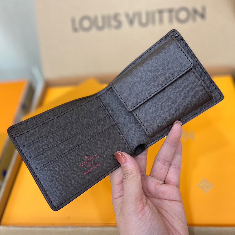 3E06B Popular leather wallets