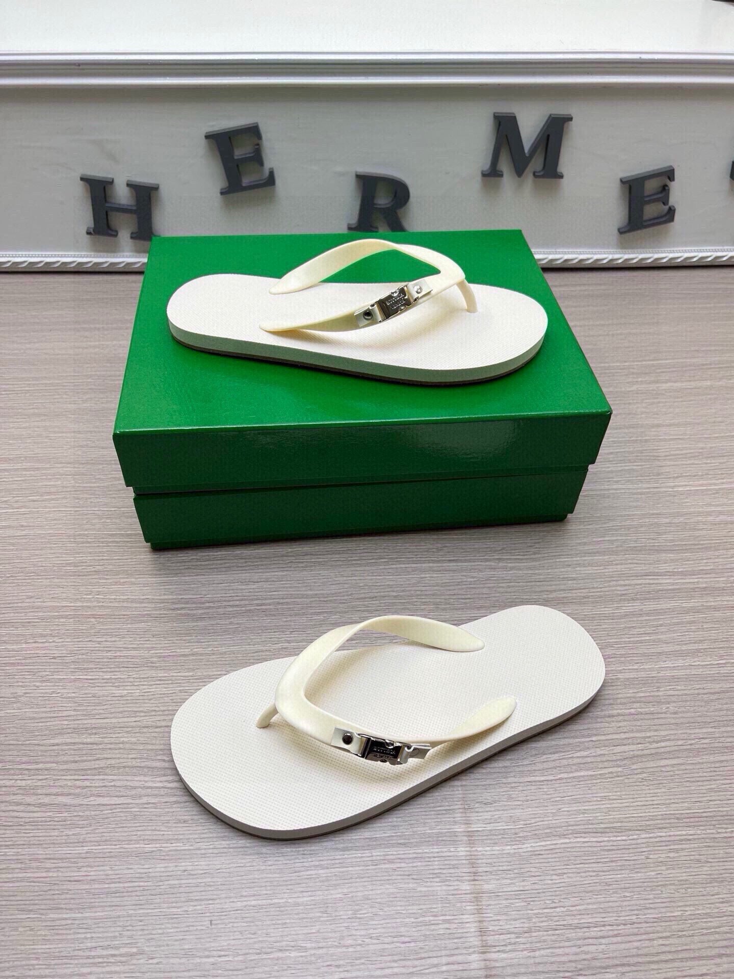 535ZA291Z Popular Slippers