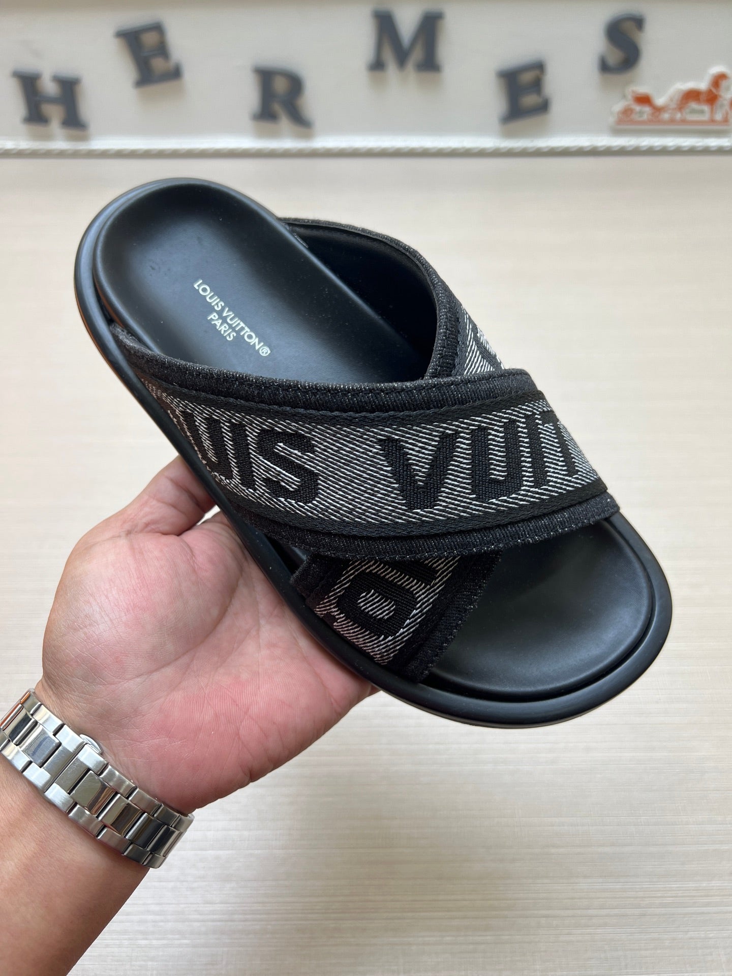 535ZE273Z Popular Slippers
