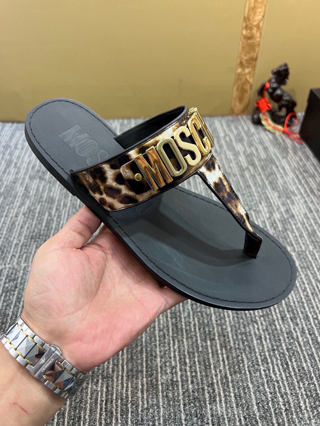 54A118Z Popular slippers