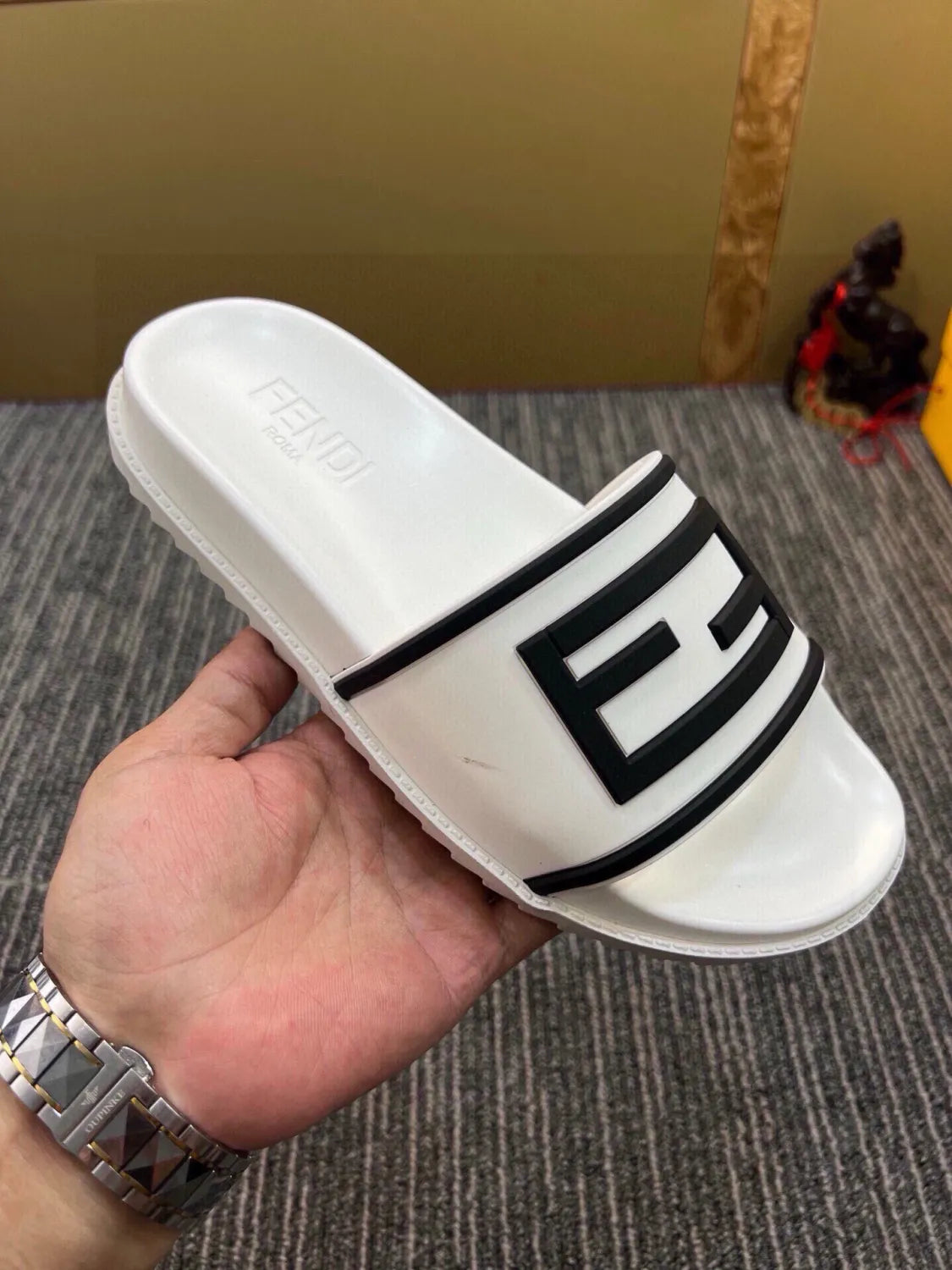 535ZF286Z Popular Slippers