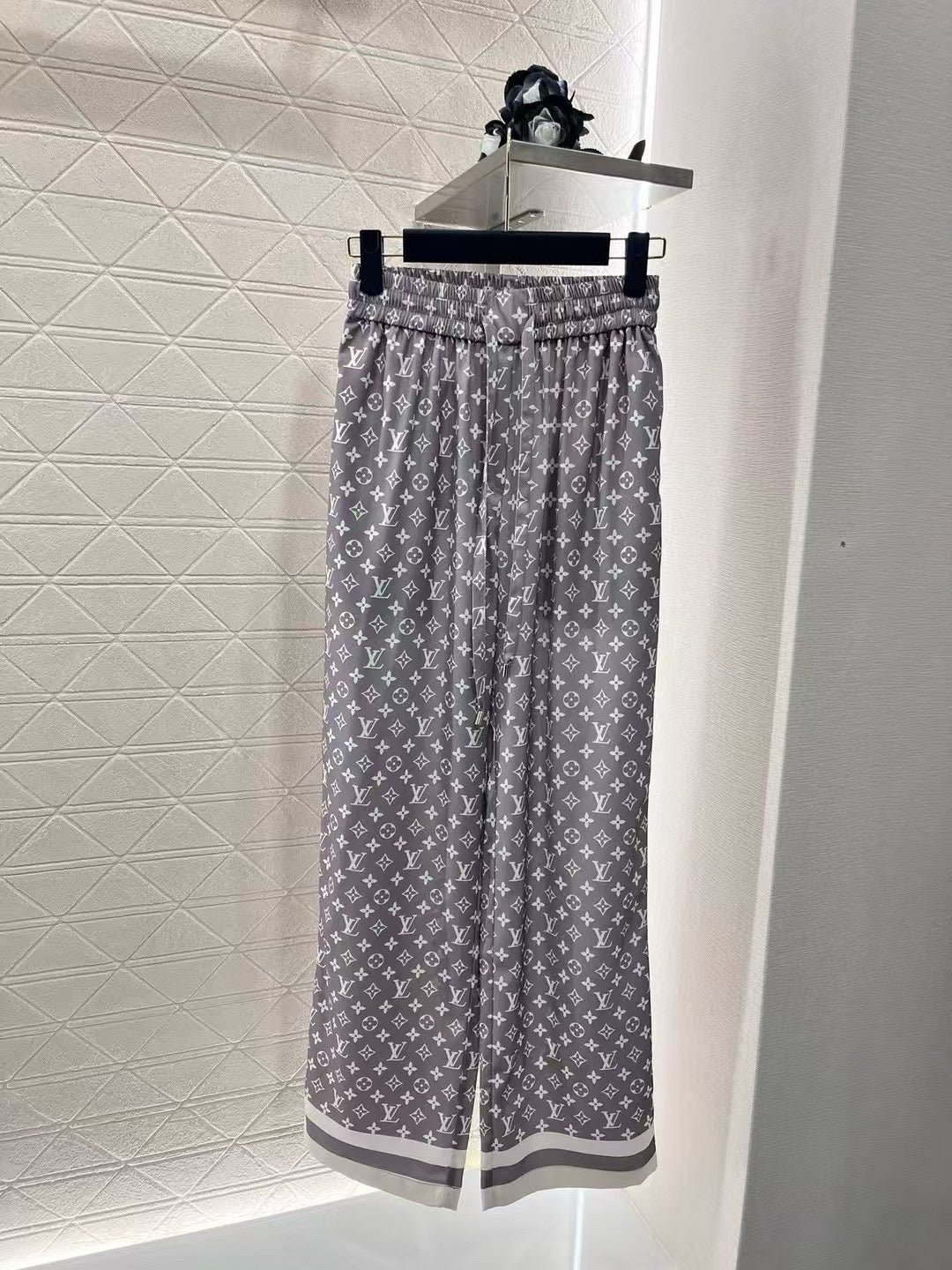 256XE25U Popular Pants