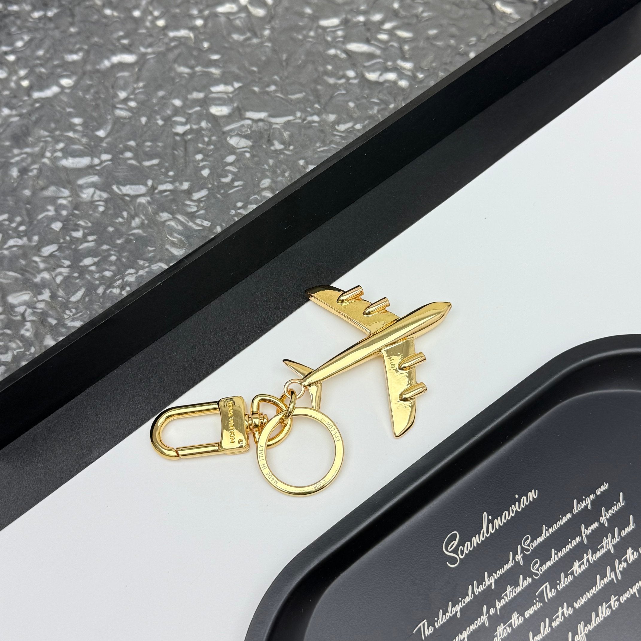 35ZE41A Popular bag 's charms accessories